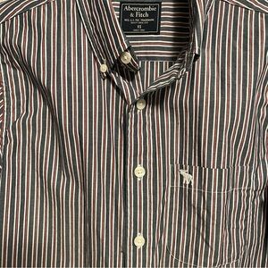 2/$30 Abercrombie & Fitch Striped Button Down Shirt A&F Button Up RED WHITE BLUE